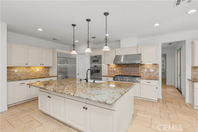 Detail Gallery Image 33 of 69 For 17832 Canyonwood Dr, Riverside,  CA 92504 - 4 Beds | 3/1 Baths