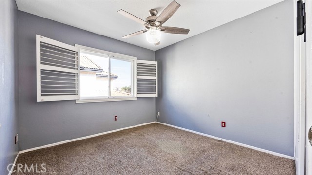 8377 Yarrow Lane, Riverside CA: https://media.crmls.org/medias/9f6d8e83-edf1-4d53-91d8-132087761dfb.jpg