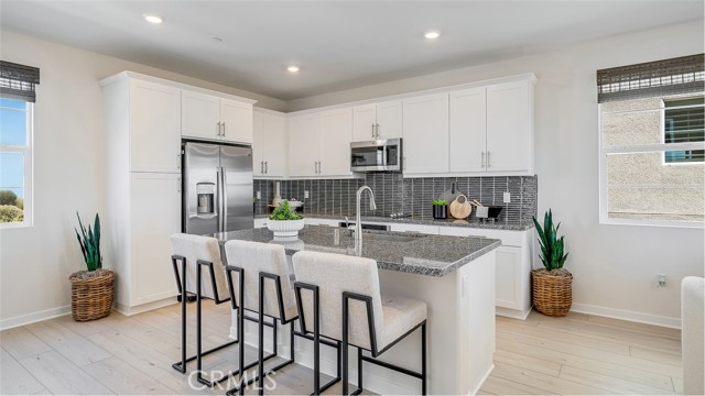 Detail Gallery Image 2 of 22 For 2603 E Lincoln Paseo, Ontario,  CA 91762 - 3 Beds | 2/1 Baths
