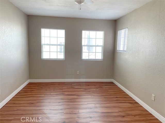 Detail Gallery Image 13 of 14 For 410 E 21st St, Long Beach,  CA 90806 - 4 Beds | 2 Baths