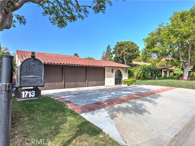 1713 Dalton Road, Palos Verdes Estates, California 90274, 5 Bedrooms Bedrooms, ,1 BathroomBathrooms,Residential,Sold,Dalton,PV17244929