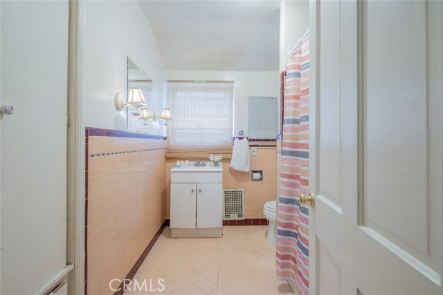Detail Gallery Image 19 of 33 For 7725 Mcgroarty St, Tujunga,  CA 91042 - 2 Beds | 2 Baths