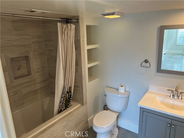 Detail Gallery Image 11 of 19 For 1801 Katella #4165,  Anaheim,  CA 92805 - 1 Beds | 2 Baths