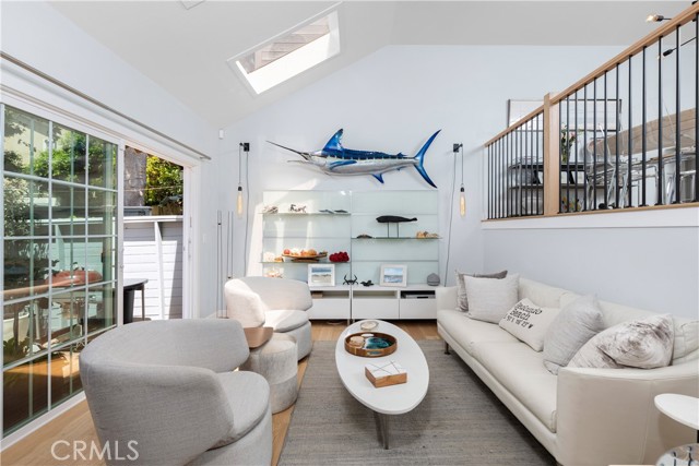 1917 Nelson Avenue, Redondo Beach, California 90278, 3 Bedrooms Bedrooms, ,2 BathroomsBathrooms,Residential,Sold,Nelson,SB22174600