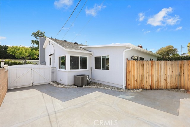 3036 Military Avenue, Los Angeles CA: https://media.crmls.org/medias/9f6ffcf9-16f9-42b4-bc01-fd8bb6af7a4b.jpg