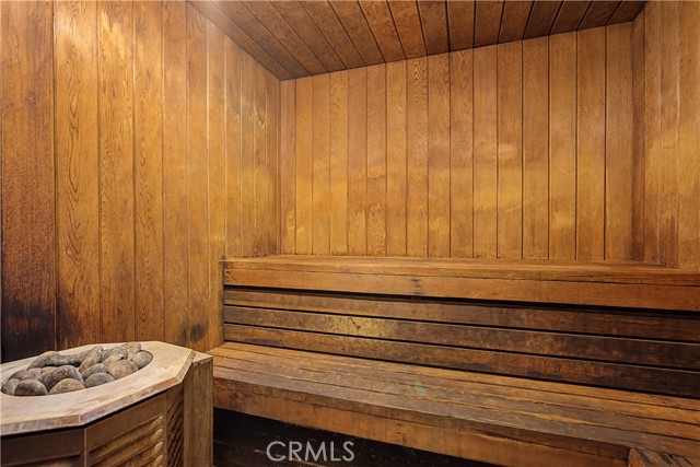 Detail Gallery Image 27 of 33 For 4915 Tyrone #126,  Sherman Oaks,  CA 91423 - 2 Beds | 2 Baths