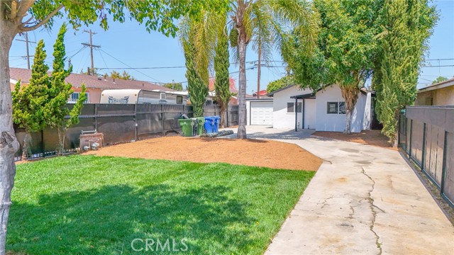 Detail Gallery Image 2 of 42 For 125 E 90th St, Los Angeles,  CA 90003 - 2 Beds | 2 Baths