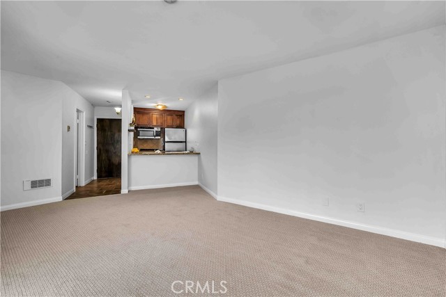 Detail Gallery Image 2 of 31 For 640 the Village #201,  Redondo Beach,  CA 90277 - 0 Beds | 1 Baths