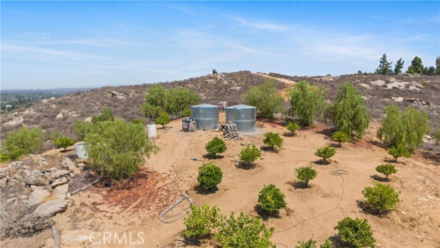 17190 Small Canyon Lane, Riverside CA: https://media.crmls.org/medias/9f7181c5-3c82-46d5-b814-3662755b3a0b.jpg