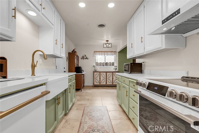 Front Image Thumbnail for CRMC26086460