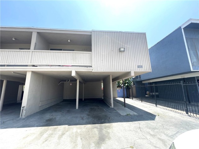 660 E 6Th Street, Azusa CA: https://media.crmls.org/medias/9f7199b4-0e95-4944-a9c0-197ca806e797.jpg
