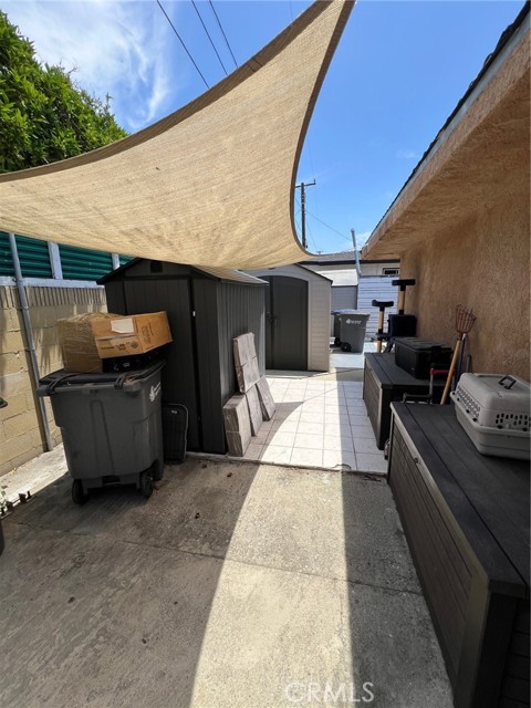 22605 Kinard Avenue, Carson CA: https://media.crmls.org/medias/9f720a38-cde3-4cd3-96d1-102601c2d3c7.jpg