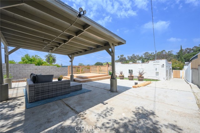 4548 Jade Street, Los Angeles CA: https://media.crmls.org/medias/9f72915b-00b7-4621-a4ad-4a9a8dfdad7a.jpg