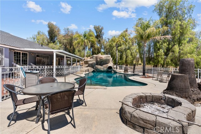 Detail Gallery Image 28 of 39 For 29161 Carillo Ct, Moreno Valley,  CA 92555 - 4 Beds | 3 Baths