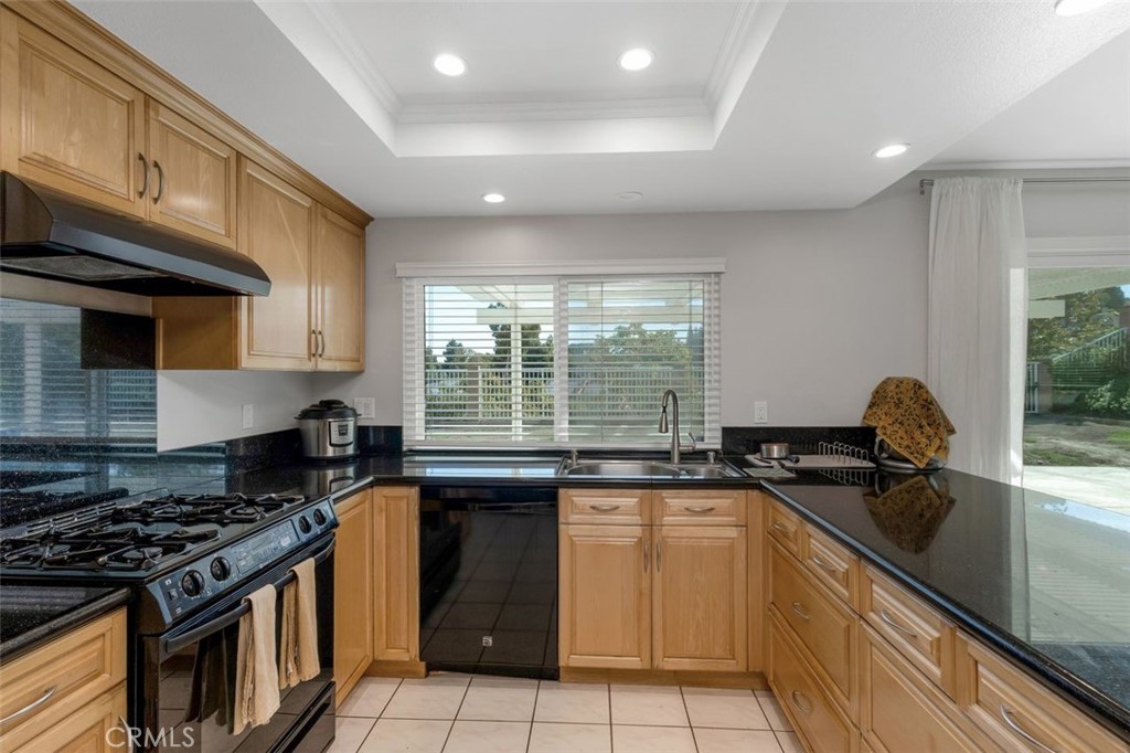 9f72e848 7f5b 46ce A049 4b0b66535830