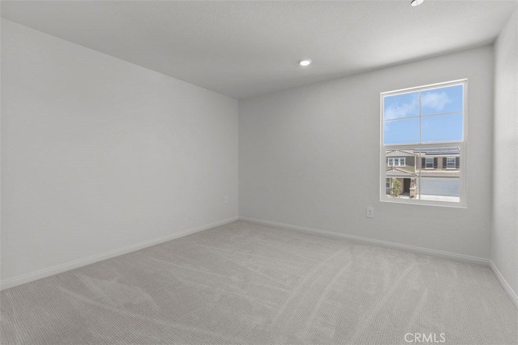 MLS #IV25172543 image #10