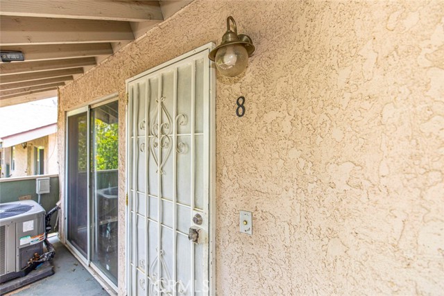 Detail Gallery Image 16 of 29 For 13100 Bromont Ave #8,  Sylmar,  CA 91342 - 2 Beds | 1 Baths
