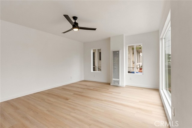 1209 W 40th Place, Los Angeles CA: https://media.crmls.org/medias/9f741cf3-6d7c-4564-ac1f-d08f5473680d.jpg