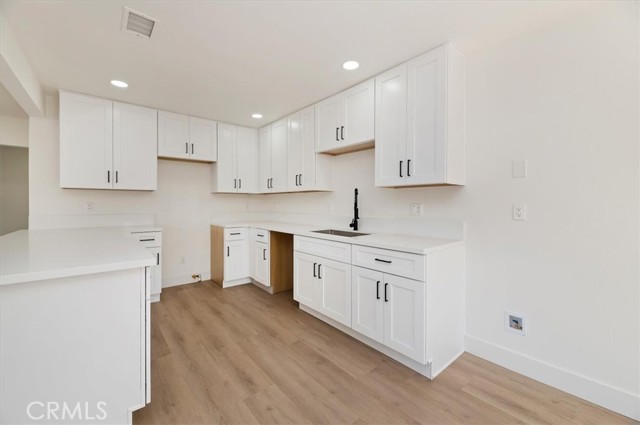Detail Gallery Image 7 of 36 For 9567 51st St, Jurupa Valley,  CA 92509 - 6 Beds | 4 Baths