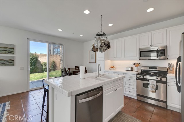 Detail Gallery Image 6 of 35 For 9269 Maywood, Riverside,  CA 92503 - 3 Beds | 2/1 Baths