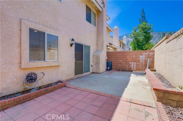 1876 Forest Drive, Azusa CA: https://media.crmls.org/medias/9f7507ff-6b84-435c-8baf-195f529c4a07.jpg
