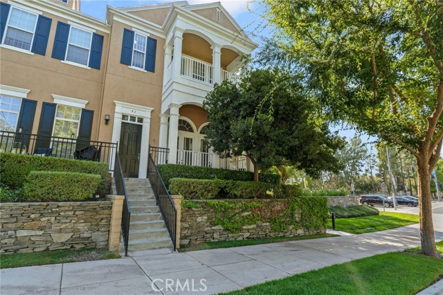 Detail Gallery Image 1 of 41 For 24014 Bridgeport Ln #42,  Valencia,  CA 91355 - 3 Beds | 3 Baths