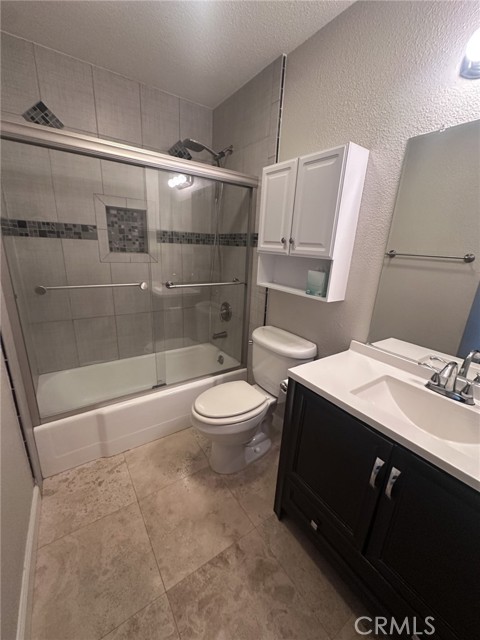 Detail Gallery Image 12 of 15 For 145 E Hoover Ave, Orange,  CA 92867 - 3 Beds | 2 Baths