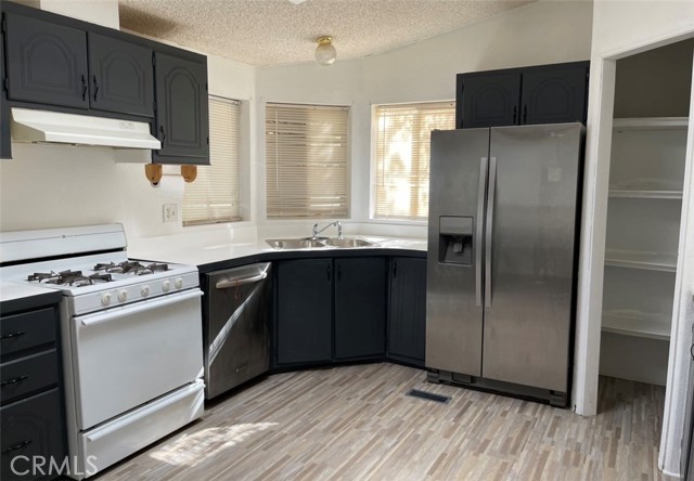 Image 14 of 38 For 16778 Lawson Valley Rd.