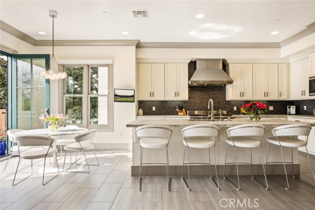 200 S Orange Grove Boulevard, Pasadena CA: https://media.crmls.org/medias/9f76c4b1-b0a2-49a6-9c6d-3d2f9d640338.jpg