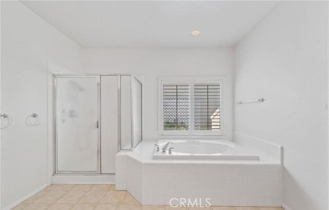 24252 Calle Artino, Murrieta CA: https://media.crmls.org/medias/9f77a99f-9658-499f-9558-c69e4ad55223.jpg