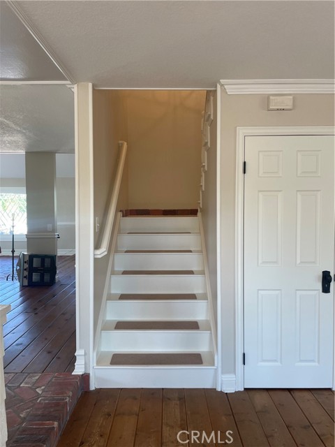 22191 Apache Drive, Lake Forest CA: https://media.crmls.org/medias/9f783465-1a2e-4e37-b41a-a82453279350.jpg