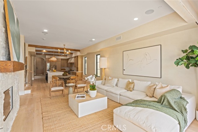 506 12th, Huntington Beach CA: https://media.crmls.org/medias/9f78428c-0e5c-436c-aaae-8b06eb8169d1.jpg