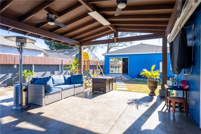 2561 E Washington Street, Carson CA: https://media.crmls.org/medias/9f78a03d-b571-421b-9615-112b8eac49c6.jpg