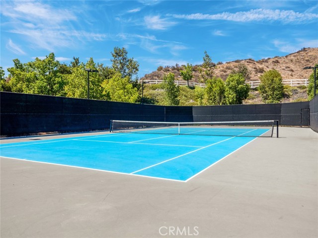 28911 Mirada Circulo, Valencia CA: https://media.crmls.org/medias/9f7976a1-cb12-4652-9f6c-f582df65ef5e.jpg