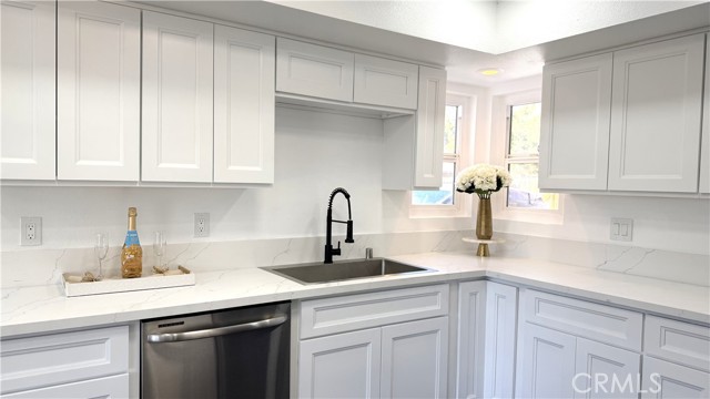 Detail Gallery Image 3 of 4 For 546 W Indian School, Banning,  CA 92220 - 4 Beds | 2 Baths