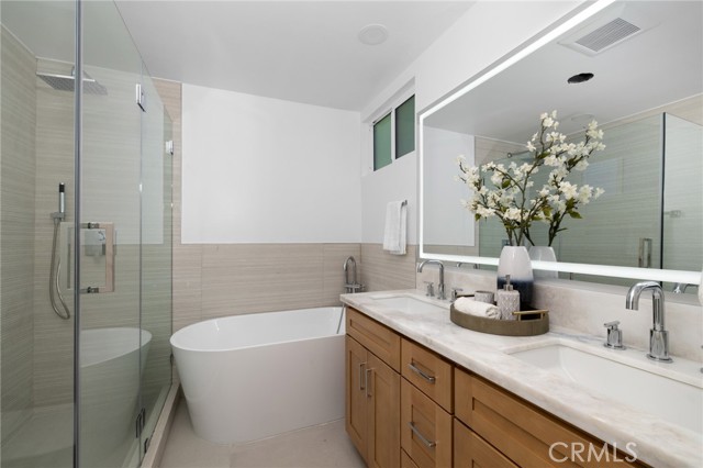 3 Bed Home for Sale in Encino, California