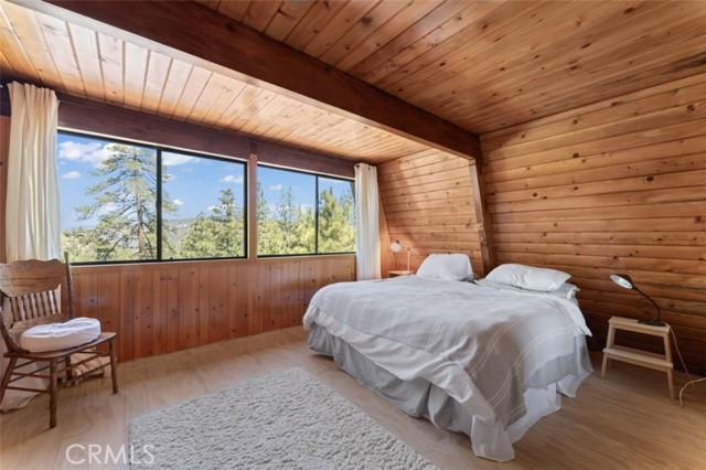 1320 Woodland Drive, Pine Mountain Club CA: https://media.crmls.org/medias/9f7b0ae8-de86-4c7e-9330-4d08a3ea551d.jpg