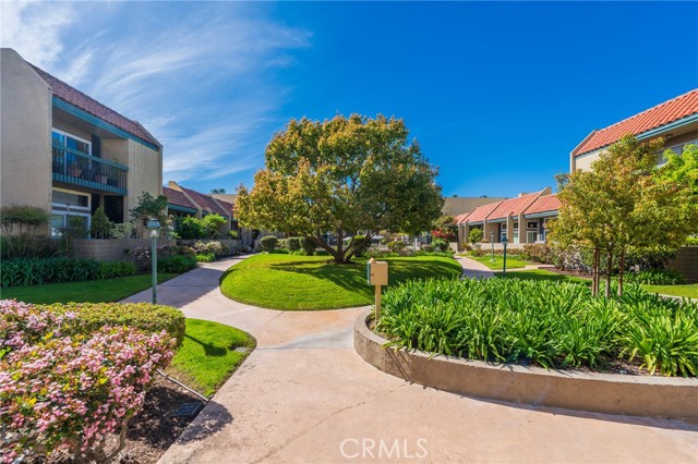 Detail Gallery Image 46 of 56 For 1016 Palo Verde, Long Beach,  CA 90815 - 2 Beds | 2/1 Baths