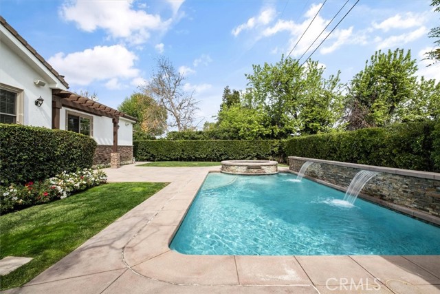4976 Odessa Avenue, Encino CA: https://media.crmls.org/medias/9f7b89dc-3773-41d5-b98e-fc037a9c5324.jpg