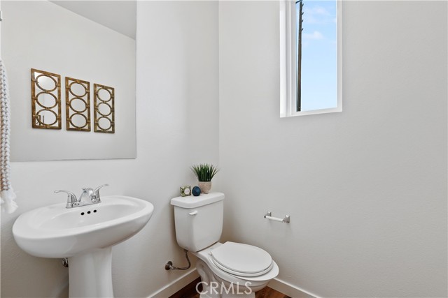 Detail Gallery Image 15 of 27 For 34 Bigsby Dr, Stanton,  CA 90680 - 3 Beds | 3/1 Baths