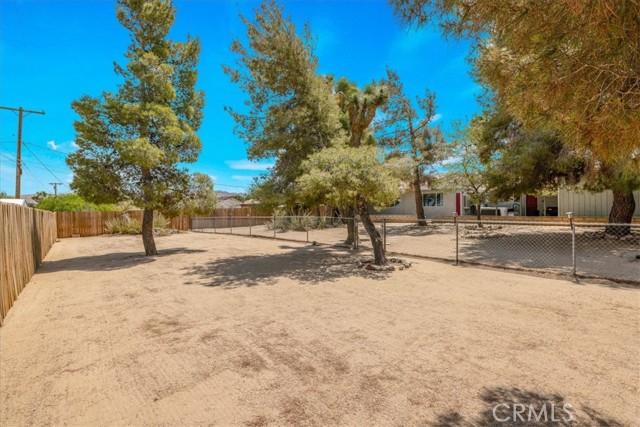 Detail Gallery Image 50 of 57 For 57856 El Dorado Dr, Yucca Valley,  CA 92284 - 3 Beds | 3 Baths