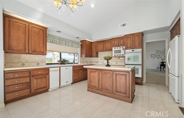 Detail Gallery Image 5 of 21 For 26052 Spur Branch, Laguna Hills,  CA 92653 - 4 Beds | 3 Baths