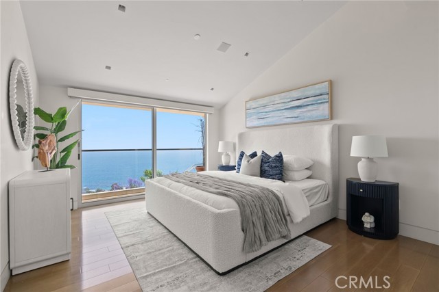 900 Gainsborough Drive, Laguna Beach CA: https://media.crmls.org/medias/9f7d2aec-9802-48a8-acbc-6eb7451c7fca.jpg