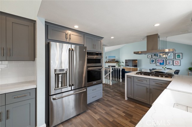 2103 Phelan Lane, Redondo Beach, California 90278, 3 Bedrooms Bedrooms, ,2 BathroomsBathrooms,Residential,Sold,Phelan Lane,SB21265589