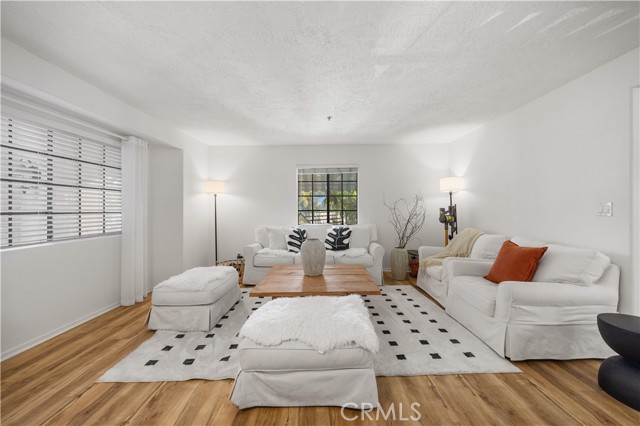 Detail Gallery Image 6 of 29 For 25 Palmetto Dr a,  Alhambra,  CA 91801 - 3 Beds | 2/1 Baths