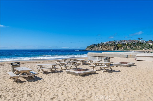 Detail Gallery Image 25 of 38 For 70 Emerald Bay, Laguna Beach,  CA 92651 - 4 Beds | 3/1 Baths