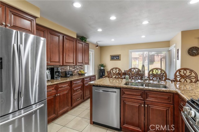 Detail Gallery Image 19 of 52 For 25454 Blackthorne Drive, Murrieta,  CA 92563 - 4 Beds | 3 Baths
