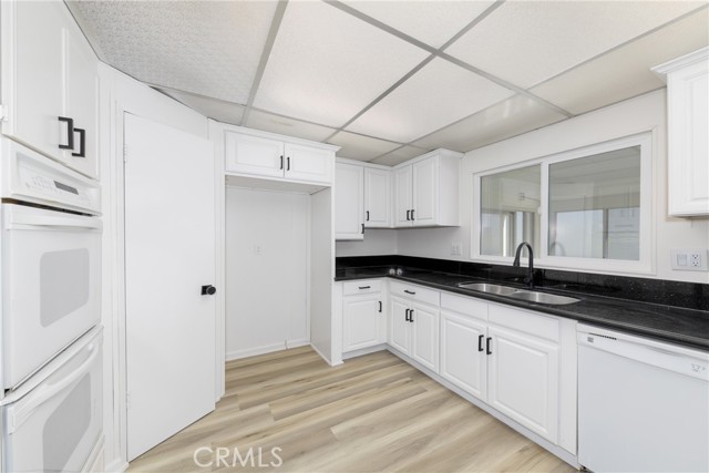 Detail Gallery Image 6 of 34 For 40975 Laredo Trl, Cherry Valley,  CA 92223 - 2 Beds | 2 Baths