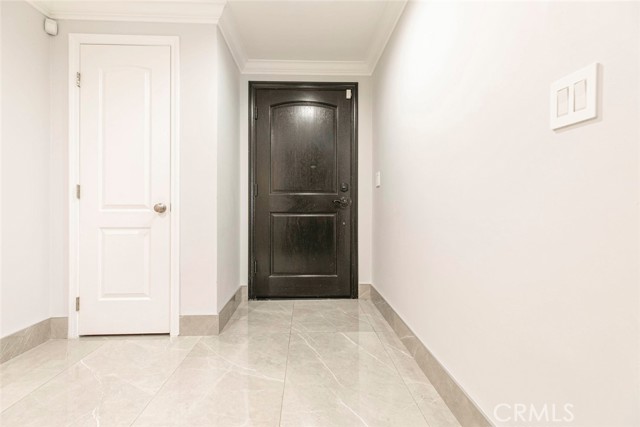 Detail Gallery Image 5 of 58 For 7901 via Stefano, Burbank,  CA 91504 - 4 Beds | 3 Baths