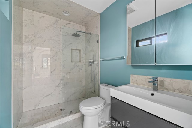 4536 Maycrest Street, Los Angeles CA: https://media.crmls.org/medias/9f7fc3d3-9f21-4308-ad10-0c41052dd2d7.jpg